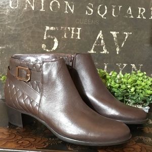 Munro Jolynn brown leathers/quilted boots sz7.5